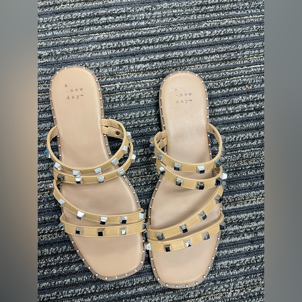 A New Day Women’s Embellished Slide Sandals Size 8 💓